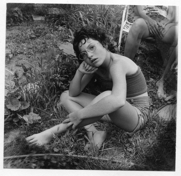 nicole-11-black-and-white